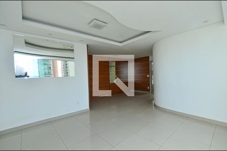 Sala de estar de apartamento à venda com 4 quartos, 112m² em Santo Antônio, Belo Horizonte