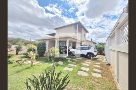 Fachada de casa à venda com 5 quartos, 287m² em Santos Dumont, Lagoa Santa