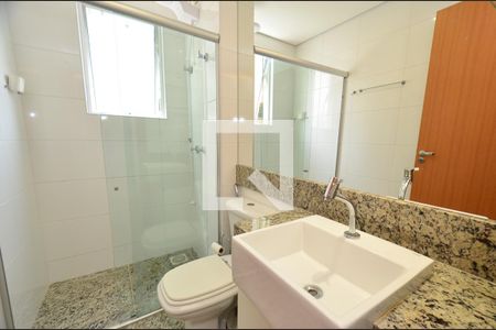 Banheiro de apartamento à venda com 1 quarto, 50m² em Funcionários, Belo Horizonte