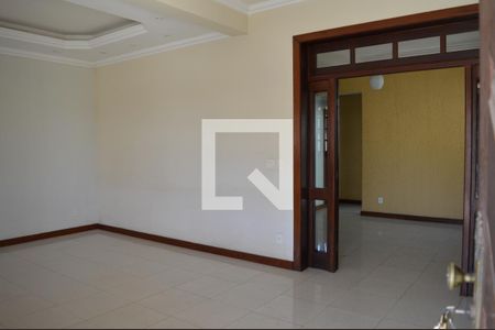 Sala de casa à venda com 5 quartos, 400m² em Tres Barras, Contagem