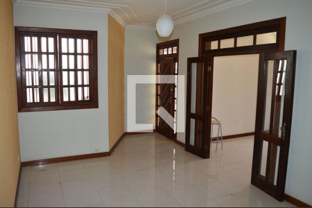 Sala de casa à venda com 5 quartos, 400m² em Tres Barras, Contagem