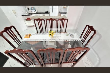 Detalhe da sala de apartamento para alugar com 2 quartos, 75m² em Caiçara, Praia Grande