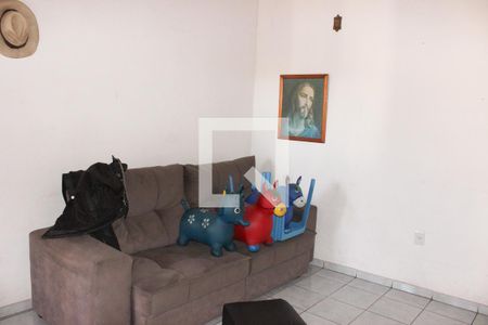 Sala de casa à venda com 2 quartos, 360m² em Alvorada, Contagem