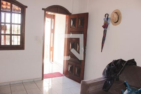 Sala de casa à venda com 2 quartos, 360m² em Alvorada, Contagem