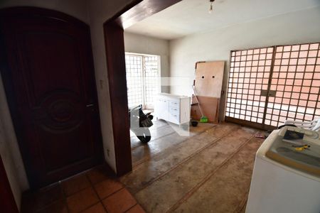 Sala 1 de casa para alugar com 3 quartos, 200m² em Jardim Chapadão, Campinas