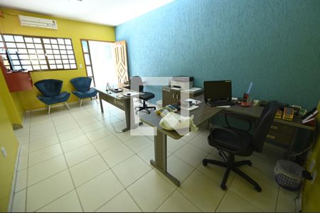 Sala de casa para alugar com 3 quartos, 96m² em Vila Brasília, Aparecida de Goiânia