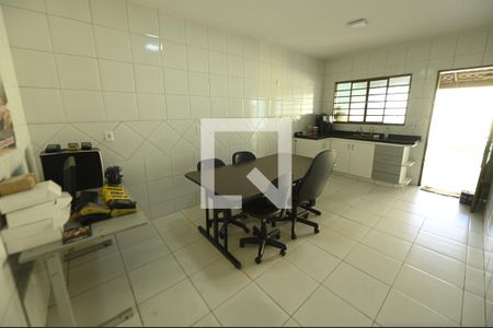 Cozinha  de casa para alugar com 3 quartos, 96m² em Vila Brasília, Aparecida de Goiânia