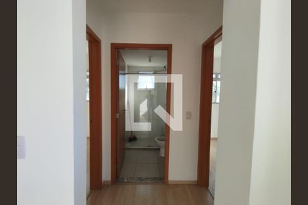 corredor de apartamento à venda com 2 quartos, 48m² em Alvorada, Contagem