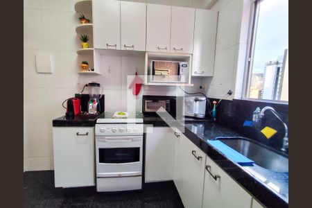 Cozinha de apartamento à venda com 2 quartos, 75m² em Funcionários, Belo Horizonte