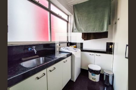 Cozinha de apartamento à venda com 2 quartos, 75m² em Funcionários, Belo Horizonte