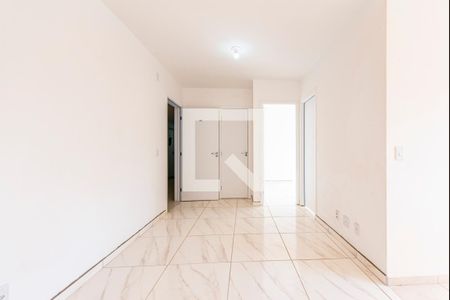 Sala de apartamento para alugar com 2 quartos, 39m² em Jardim Irene, Santo André