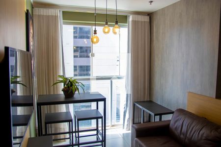 Sala de apartamento para alugar com 1 quarto, 40m² em Jardim Goiás, Goiânia