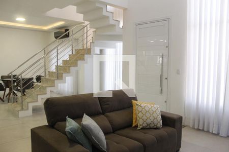 Sala de casa para alugar com 3 quartos, 200m² em Loteamento Jardim Timbaúva, Gravataí