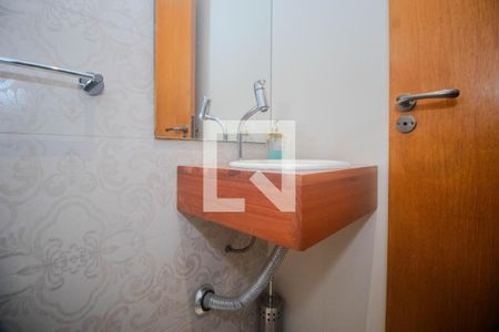 Lavabo de apartamento à venda com 4 quartos, 144m² em Petrópolis, Porto Alegre