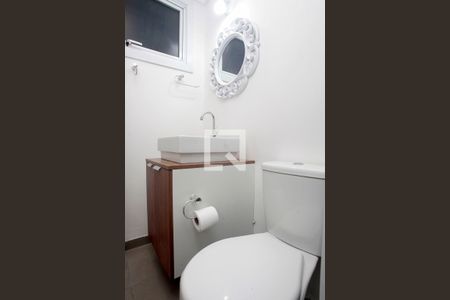 Banheiro de kitnet/studio à venda com 1 quarto, 30m² em Centro Histórico, Porto Alegre