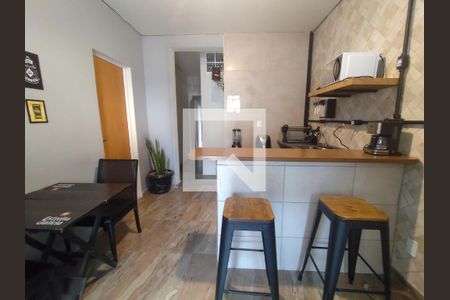 Sala/Cozinha de casa para alugar com 4 quartos, 120m² em Floresta, Belo Horizonte