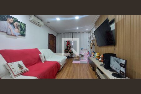 Sala de casa para alugar com 3 quartos, 150m² em Santa Maria, Santo André