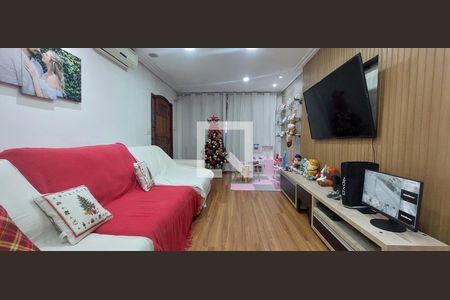 Sala de casa para alugar com 3 quartos, 150m² em Santa Maria, Santo André