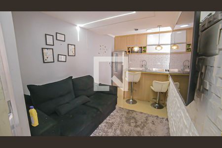 Sala de casa de condomínio à venda com 2 quartos, 100m² em Jardim Santa Emília, São Paulo