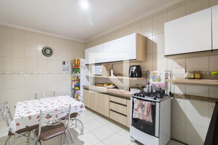 Cozinha de casa à venda com 4 quartos, 327m² em Jardim Jovaia, Guarulhos