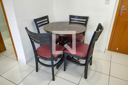 Sala de apartamento para alugar com 2 quartos, 60m² em Nova Mirim, Praia Grande