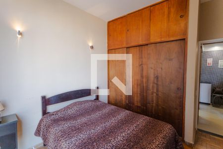 Quarto  de apartamento à venda com 1 quarto, 54m² em Funcionários, Belo Horizonte