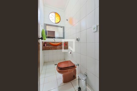 Lavabo de casa para alugar com 3 quartos, 511m² em Fernão Dias, Belo Horizonte