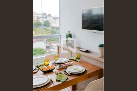 Apartamento à venda com 2 quartos, 55m² em João Pinheiro, Belo Horizonte