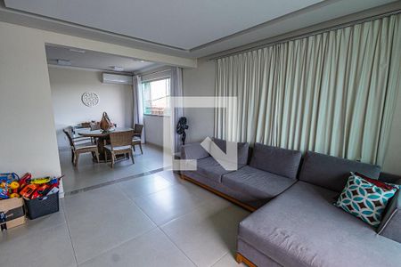 Sala de apartamento para alugar com 3 quartos, 246m² em Serrano, Belo Horizonte