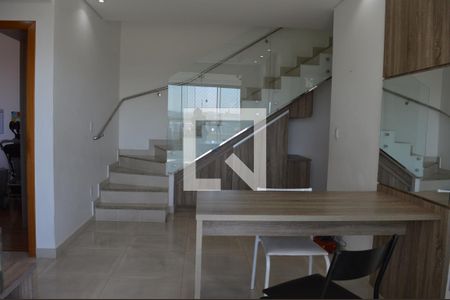 Sala de apartamento à venda com 3 quartos, 130m² em Alvorada, Contagem