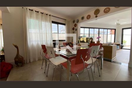 Casa à venda com 4 quartos, 275m² em Alphaville, Santana de Parnaíba