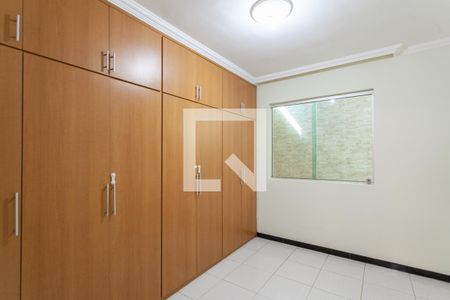 Quarto 1 de casa para alugar com 2 quartos, 90m² em Santa Branca, Belo Horizonte