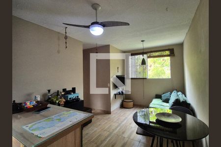 Sala de apartamento à venda com 3 quartos, 52m² em Vargem Pequena, Rio de Janeiro