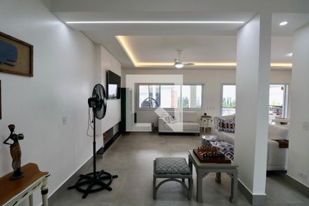 Sala de casa para alugar com 5 quartos, 450m² em Jardim Acapulco, Guarujá