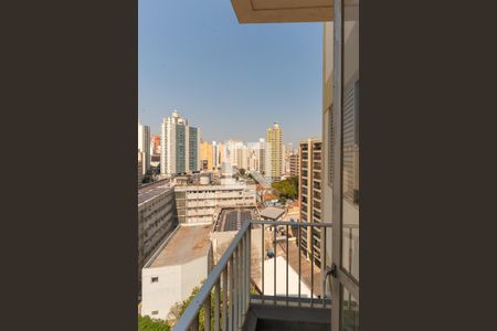 Vista da Sala de apartamento à venda com 1 quarto, 60m² em Vila Itapura, Campinas