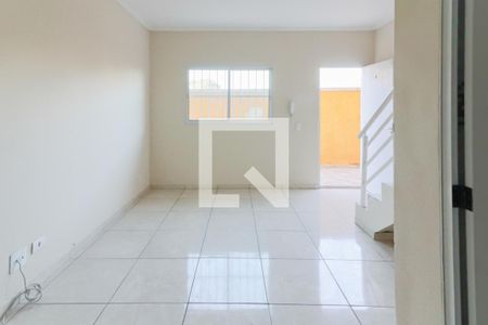 Sala de casa para alugar com 2 quartos, 85m² em Vila Jaguara, São Paulo