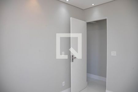 Quarto 1  de apartamento para alugar com 2 quartos, 43m² em Jardim Canhema, Diadema