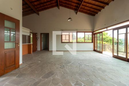 Sala de casa para alugar com 5 quartos, 200m² em Vila Santo Antônio, Cotia