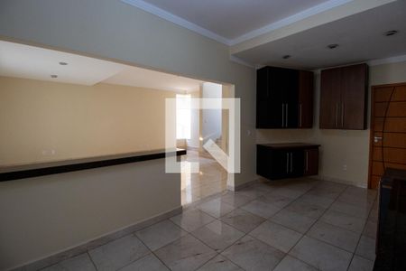 Cozinha de casa de condomínio para alugar com 3 quartos, 180m² em Residencial Real Park Sumaré, Sumaré