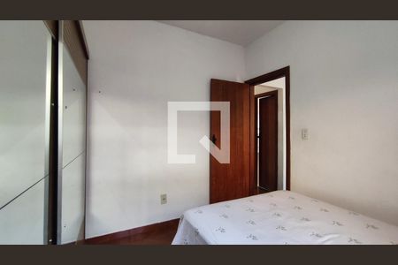 Quarto 1  de casa à venda com 2 quartos, 200m² em Jardim Laguna, Contagem