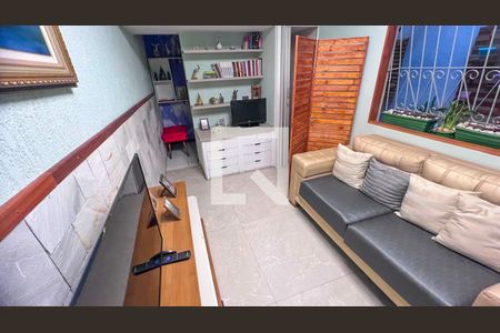 Sala de casa à venda com 3 quartos, 112m² em Sagrada Família, Belo Horizonte