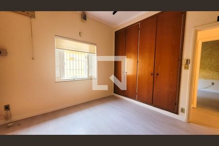 Quarto 1 de casa para alugar com 5 quartos, 332m² em Vila Itapura, Campinas