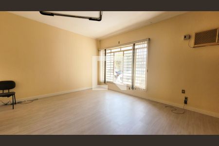 Sala de casa para alugar com 5 quartos, 332m² em Vila Itapura, Campinas