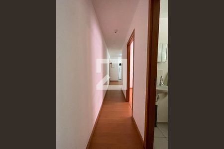 Corredor de apartamento para alugar com 2 quartos, 44m² em Jardim Arpoador, São Paulo