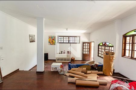 Sala de casa de condomínio à venda com 4 quartos, 400m² em Itaipu, Niterói