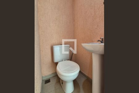 Lavabo de casa de condomínio para alugar com 4 quartos, 220m² em Vargem Grande, Rio de Janeiro