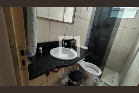 Banheiro  de casa à venda com 2 quartos, 70m² em Tres Barras, Contagem