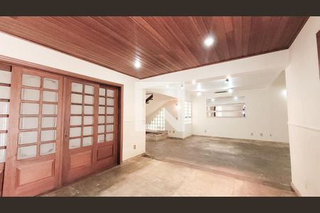 Sala de casa para alugar com 4 quartos, 274m² em Parque Alto Taquaral, Campinas