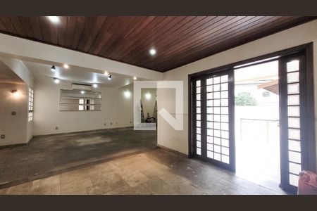 Sala de casa para alugar com 4 quartos, 274m² em Parque Alto Taquaral, Campinas