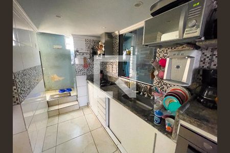 Cozinha de casa à venda com 2 quartos, 120m² em Eldorado, Contagem